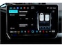 Volkswagen Golf 1.5 eHybrid GTE 200kW/272pk DSG6 PANORAMADAK + VIENNA LEDERPAKKET + EL.TREKHAAK + IQ LIGHT MATRIX LED + ASSIST PACK + EL.STOEL + DCC DYNAMIC CHASSIS + DISCOVER PRO + STOELVERWARMING&VENTILATIE + STUURVERWARMING + 360 CAMERA AREA VIEW + 18" LM-VELGEN!!