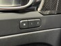 Volvo XC40 1.5 T5 Recharge Inscription Expression I Panoramadak I Trekhaak I Camera I Harmon Kardon I Stoelverwarming voor & achter I Memory