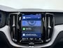 Volvo XC60 T6 350PK AWD Ultimate Dark / Long range / Luchtvering / HUD / Panorama dak / Trekhaak /