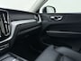 Volvo XC60 T6 350PK AWD Ultimate Dark / Long range / Luchtvering / HUD / Panorama dak / Trekhaak /