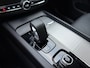 Volvo XC60 T6 350PK AWD Ultimate Dark / Long range / Luchtvering / HUD / Panorama dak / Trekhaak /