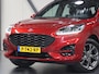 Ford Kuga 225PK PHEV ST-Line | 1ste eigenaar | Schuifkanteldak | AppleCarplay/AndroidAuto | Dodehoekdetectie | Winterpack | Camera VOOR+achter | Keyless | Navigatie | DAB Radio | AUTOMAAT | Trekhaak | Cruise Control Adaptief | Isofix | Parkeersensoren | Autonome Parkeerfunctie |