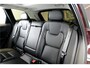 Volvo XC60 2.0 T8 AWD 335kW/456pk Aut8 Recharge Ultra Bright Executive LUCHTVERING + BOWERS&WILKINS + EL.TREKHAAK + PANORAMADAK + BLIS + HEAD-UP + PILOT ASSIST + STOELVERWARMING/-VENTILATIE/-MASSAGE + ADAPT.CRUISE + 360 CAMERA + STUURVERWARMING + 21" LM-VELGEN!
