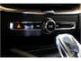 Volvo XC60 2.0 T8 AWD 335kW/456pk Aut8 Recharge Ultra Bright Executive LUCHTVERING + BOWERS&WILKINS + EL.TREKHAAK + PANORAMADAK + BLIS + HEAD-UP + PILOT ASSIST + STOELVERWARMING/-VENTILATIE/-MASSAGE + ADAPT.CRUISE + 360 CAMERA + STUURVERWARMING + 21" LM-VELGEN!