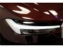 Volvo XC60 2.0 T8 AWD 335kW/456pk Aut8 Recharge Ultra Bright Executive LUCHTVERING + BOWERS&WILKINS + EL.TREKHAAK + PANORAMADAK + BLIS + HEAD-UP + PILOT ASSIST + STOELVERWARMING/-VENTILATIE/-MASSAGE + ADAPT.CRUISE + 360 CAMERA + STUURVERWARMING + 21" LM-VELGEN!