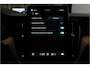 Volvo XC60 2.0 T8 AWD 335kW/456pk Aut8 Recharge Ultra Bright Executive LUCHTVERING + BOWERS&WILKINS + EL.TREKHAAK + PANORAMADAK + BLIS + HEAD-UP + PILOT ASSIST + STOELVERWARMING/-VENTILATIE/-MASSAGE + ADAPT.CRUISE + 360 CAMERA + STUURVERWARMING + 21" LM-VELGEN!