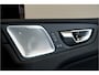 Volvo XC60 2.0 T8 AWD 335kW/456pk Aut8 Recharge Ultra Bright Executive LUCHTVERING + BOWERS&WILKINS + EL.TREKHAAK + PANORAMADAK + BLIS + HEAD-UP + PILOT ASSIST + STOELVERWARMING/-VENTILATIE/-MASSAGE + ADAPT.CRUISE + 360 CAMERA + STUURVERWARMING + 21" LM-VELGEN!