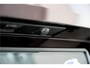 Volvo XC60 2.0 T8 AWD 335kW/456pk Aut8 Recharge Ultra Bright Executive LUCHTVERING + BOWERS&WILKINS + EL.TREKHAAK + PANORAMADAK + BLIS + HEAD-UP + PILOT ASSIST + STOELVERWARMING/-VENTILATIE/-MASSAGE + ADAPT.CRUISE + 360 CAMERA + STUURVERWARMING + 21" LM-VELGEN!