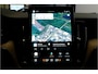 Volvo XC60 2.0 T8 AWD 335kW/456pk Aut8 Recharge Ultra Bright Executive LUCHTVERING + BOWERS&WILKINS + EL.TREKHAAK + PANORAMADAK + BLIS + HEAD-UP + PILOT ASSIST + STOELVERWARMING/-VENTILATIE/-MASSAGE + ADAPT.CRUISE + 360 CAMERA + STUURVERWARMING + 21" LM-VELGEN!
