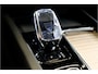 Volvo XC60 2.0 T8 AWD 335kW/456pk Aut8 Recharge Ultra Bright Executive LUCHTVERING + BOWERS&WILKINS + EL.TREKHAAK + PANORAMADAK + BLIS + HEAD-UP + PILOT ASSIST + STOELVERWARMING/-VENTILATIE/-MASSAGE + ADAPT.CRUISE + 360 CAMERA + STUURVERWARMING + 21" LM-VELGEN!