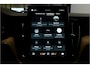 Volvo XC60 2.0 T8 AWD 335kW/456pk Aut8 Recharge Ultra Bright Executive LUCHTVERING + BOWERS&WILKINS + EL.TREKHAAK + PANORAMADAK + BLIS + HEAD-UP + PILOT ASSIST + STOELVERWARMING/-VENTILATIE/-MASSAGE + ADAPT.CRUISE + 360 CAMERA + STUURVERWARMING + 21" LM-VELGEN!