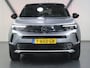 Opel Mokka 130PK Ultimate | AppleCarPlay/AndroidAuto | Camera | Dodehoekdetectie | Stuur/stoelverwarming | AUTOMAAT | Alcantara/Leer | Two-tone | Adaptief Cruise Control | Keyless | Isofix | Privacy Glass | Trekhaak |