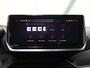 Peugeot 208 1.2 100PK Allure | 1ste eigenaar | AppleCarplay/AndroidAuto | Armsteun | Parkeersensoren | FULL LED | Navigatie | Lederen Stuurwiel | Climate Control | Cruise Control | 16" LMV | Isofix | Privacy Glass |