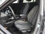 Peugeot e-208 EV Allure Pack 50 kWh 136PK | 1ste eigenaar | ACCU 99% | Camera | AppleCarPlay/AndroidAuto | Armsteun | LEER/Stof | LED | Climate Control | Cruise Control | AUTOMAAT | Parkeersensoren | Isofix | Privacy Glass |