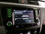 Skoda Rapid Spaceback 1.2 TSI Edition "Origineel NL!" Pano Stoelverwarming Parkeersensoren Navigatie Bluetooth 17"Velgen 4-Season