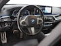 BMW 5-Serie Touring 530e M Sport Shadow Line | Panoramadak | Leder | LaserLED | HUD | Keyless | Sfeerlicht | Camera | Dodehoek