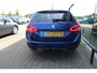 Peugeot 308 SW 1.2 PureTech Blue Lease Premium AUTOMAAT NAVI ALCANTARA DENON CAMERA CRUISE KEYLESS 18 INCH TREKHAAK RIJKLAARPRIJS!