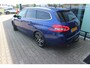 Peugeot 308 SW 1.2 PureTech Blue Lease Premium AUTOMAAT NAVI ALCANTARA DENON CAMERA CRUISE KEYLESS 18 INCH TREKHAAK RIJKLAARPRIJS!