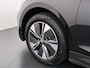 Skoda Enyaq iV 60 SOH 92% Warmtepomp Panoramadak Adap.Cruise 3-Zone Stoelverwarming Keyless advanced Ecc Pdc Android Auto Apple Carplay Privacy Glas Lmv Led Isofix Lane Assist Verkeersbord herkenning 1e Eigenaar Dealeronderhouden Origineel Nederlandse Auto