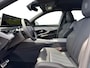 Peugeot E-3008 GT Long Range 230 97 kWh | BESCHIKBAAR PER OKTOBER | 360 CAMERA | CLIMA | NAV | STOEL EN STUURVERWARMING |