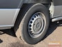 Volkswagen Crafter L2H2 - 2.0L - Zilvergrijs - Trekhaak- Airco - Als nieuw!!