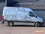Volkswagen Crafter L2H2 - 2.0L - Zilvergrijs - Trekhaak- Airco - Als nieuw!!