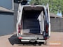Volkswagen Crafter L2H2 - 2.0L - Zilvergrijs - Trekhaak- Airco - Als nieuw!!