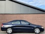 Volvo S60 2.5T MOMENTUM | NL-AUTO! | CRUISE! | TREKHAAK!