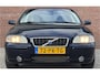 Volvo S60 2.5T MOMENTUM | NL-AUTO! | CRUISE! | TREKHAAK!