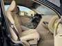 Volvo S60 2.5T MOMENTUM | NL-AUTO! | CRUISE! | TREKHAAK!