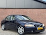 Volvo S60 2.5T MOMENTUM | NL-AUTO! | CRUISE! | TREKHAAK!