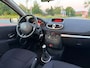 Renault Clio 1.2-16V Authentique
