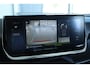 Peugeot 2008 1.2 Turbo Allure | Adapt. Cruise | Trekhaak | Camera | Keyless | LED | Navi | Carplay | Climate | i-Cockpit | LMV |