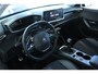 Peugeot 2008 1.2 Turbo Allure | Adapt. Cruise | Trekhaak | Camera | Keyless | LED | Navi | Carplay | Climate | i-Cockpit | LMV |