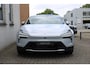 Polestar 4 Long Range Single Motor Prime 100 kWh, Panoramisch dak, Pilot Assist, 360° 3D Camera, Harman Kardon Premium Sound,Head-up display, Verlicht logo, Pixel LED-koplampen met adaptief groot licht, Touchscreen achterin, 12-voudig verstelbare stoelen, Elektrisch verstelbare achterstoelen, Verwarmd stuurwiel en verwarmbare achterstoelen, Klimaatregeling met 3 zones, Intelligente luchtreiniging, 22 kW AC-laden