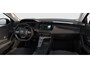 Peugeot e-308 Business | Elektrische parkeerrem | Extra getinte achterste zijruiten en achterruit | ISOFIX-bevestigingspunten voor drie kinderzitjes. Op de passagiersstoel en de buitenste zitplaatsen van de achterbank