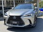Lexus NX 450h+ AWD Luxury Line | Eerste eigenaar, Trekhaak, Panoramadak, Stoelverwarming, 360 Camera, 1500KG Trekgewicht