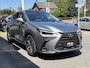 Lexus NX 450h+ AWD Luxury Line | Eerste eigenaar, Trekhaak, Panoramadak, Stoelverwarming, 360 Camera, 1500KG Trekgewicht