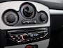 Renault Clio Estate 1.2 TCE Expression Airco, Elektrisch glazen schuif-/kanteldak, Buitenspiegels elektrisch verstel- en verwarmbaar, Dakrails, Navigatiesysteem uitneembaar Ruime en praktische gezinsauto met veel bagageruimte en comfortabele rijeigenschappen. Zuinige benzinemotor, ideaal voor dagelijks gebruik, vakantie of het hele gezin.