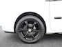 Renault Clio Estate 1.2 TCE Expression Airco, Elektrisch glazen schuif-/kanteldak, Buitenspiegels elektrisch verstel- en verwarmbaar, Dakrails, Navigatiesysteem uitneembaar Ruime en praktische gezinsauto met veel bagageruimte en comfortabele rijeigenschappen. Zuinige benzinemotor, ideaal voor dagelijks gebruik, vakantie of het hele gezin.