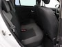 Renault Clio Estate 1.2 TCE Expression Airco, Elektrisch glazen schuif-/kanteldak, Buitenspiegels elektrisch verstel- en verwarmbaar, Dakrails, Navigatiesysteem uitneembaar Ruime en praktische gezinsauto met veel bagageruimte en comfortabele rijeigenschappen. Zuinige benzinemotor, ideaal voor dagelijks gebruik, vakantie of het hele gezin.