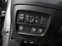 Nissan Juke 1.2 DIG-T S/S N-Connecta Achteruitrijcamera, Bluetooth, Cruise control, Keyless entry, Lederen bekleding, Buitenspiegels elektrisch verstel- en verwarmbaar Stap in deze Nissan Juke 1.2 DIG-T S/S N-Connecta en ervaar de perfecte combinatie van stijl, comfort en rijplezier. Het ruime interieur biedt volop plaats voor zowel bestuurder als passagier
