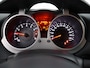 Nissan Juke 1.2 DIG-T S/S N-Connecta Achteruitrijcamera, Bluetooth, Cruise control, Keyless entry, Lederen bekleding, Buitenspiegels elektrisch verstel- en verwarmbaar Stap in deze Nissan Juke 1.2 DIG-T S/S N-Connecta en ervaar de perfecte combinatie van stijl, comfort en rijplezier. Het ruime interieur biedt volop plaats voor zowel bestuurder als passagier