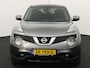 Nissan Juke 1.2 DIG-T S/S N-Connecta Achteruitrijcamera, Bluetooth, Cruise control, Keyless entry, Lederen bekleding, Buitenspiegels elektrisch verstel- en verwarmbaar Stap in deze Nissan Juke 1.2 DIG-T S/S N-Connecta en ervaar de perfecte combinatie van stijl, comfort en rijplezier. Het ruime interieur biedt volop plaats voor zowel bestuurder als passagier