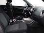 Nissan Juke 1.2 DIG-T S/S N-Connecta Achteruitrijcamera, Bluetooth, Cruise control, Keyless entry, Lederen bekleding, Buitenspiegels elektrisch verstel- en verwarmbaar Stap in deze Nissan Juke 1.2 DIG-T S/S N-Connecta en ervaar de perfecte combinatie van stijl, comfort en rijplezier. Het ruime interieur biedt volop plaats voor zowel bestuurder als passagier
