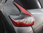 Nissan Juke 1.2 DIG-T S/S N-Connecta Achteruitrijcamera, Bluetooth, Cruise control, Keyless entry, Lederen bekleding, Buitenspiegels elektrisch verstel- en verwarmbaar Stap in deze Nissan Juke 1.2 DIG-T S/S N-Connecta en ervaar de perfecte combinatie van stijl, comfort en rijplezier. Het ruime interieur biedt volop plaats voor zowel bestuurder als passagier