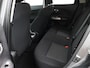Nissan Juke 1.2 DIG-T S/S N-Connecta Achteruitrijcamera, Bluetooth, Cruise control, Keyless entry, Lederen bekleding, Buitenspiegels elektrisch verstel- en verwarmbaar Stap in deze Nissan Juke 1.2 DIG-T S/S N-Connecta en ervaar de perfecte combinatie van stijl, comfort en rijplezier. Het ruime interieur biedt volop plaats voor zowel bestuurder als passagier