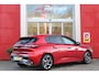 Peugeot 308 1.2 Hybrid 145PK AUTOMAAT ALLURE | AGR STOEL | STOEL EN STUUR VEWARMING | KEYLESS ENTRY/START | DRAADLOZE APPLE CARPLAY/ANDROID AUTO | NAVIGATIE | CLIMATE CONTROL | LICHTMETALEN VELGEN 17" | LED KOPLAMPEN | ACHTERUITRIJCAMERAA | ADAPTIVE CRUISE CONTROL | DRAADLOZE TELEFOONLADER |