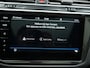 Volkswagen Tiguan R-Line 1.4 TSI 245 PK eHybrid Business+ | LED Matrix IQ | Panoramadak | Stoel- & Stuurverwarming | Head-Up Display | Side Assist | Achteruitrij Camera | DCC | Wegklapbare Trekhaak |