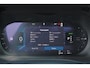 Volvo XC60 T8 Recharge AWD Plus Black Edition - IntelliSafe Assist & Surround - 360º Camera - Harman/Kardon audio - Adaptieve LED koplampen - Verwarmde voorstoelen, stuur & achterbank - Parkeersensoren voor & achter - Elektr. bedienb. voorstoelen met geheugen - Draadloze tel. lader - Extra getint glas - 21' LMV